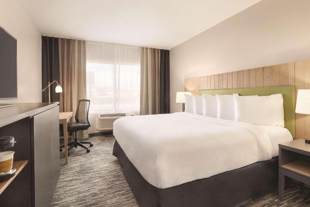 King Room - Accessible  interior